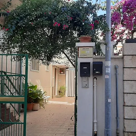 Eden House Bari