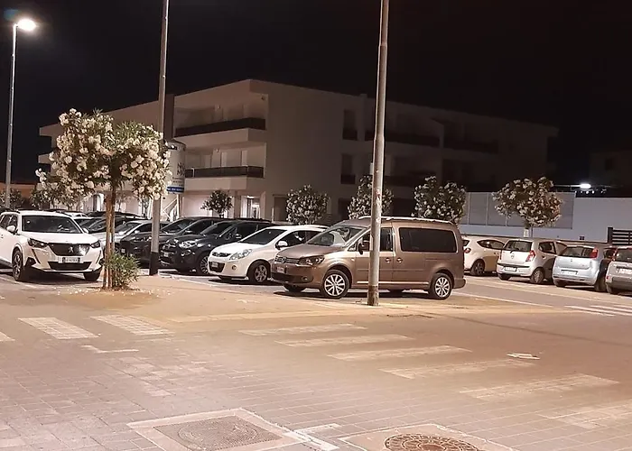 Eden House * בארי